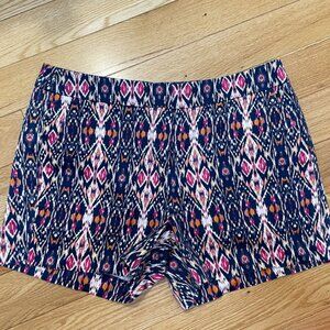 Audrey & Celine Multicolor Ikat Print Shorts – Women’s Size 10